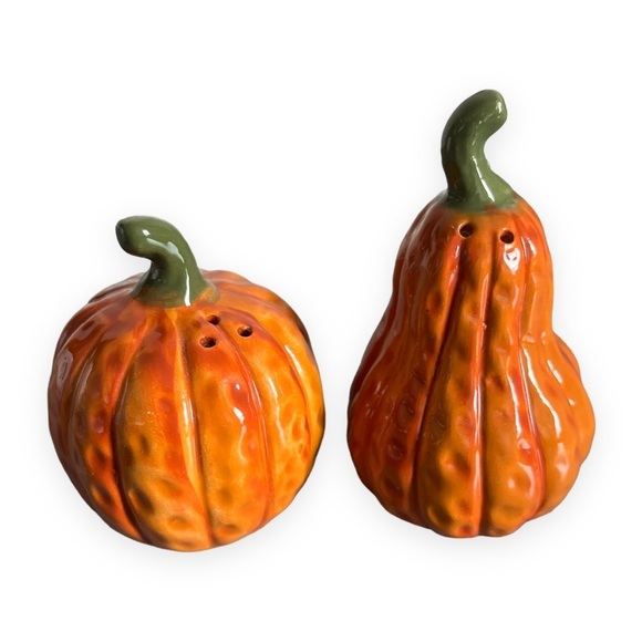 Orange Pumpkin and Gourd Salt Pepper Shakers Home Autumn Fall Table Decoration - Picture 2 of 4